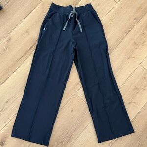 Figs Women's Scrub set